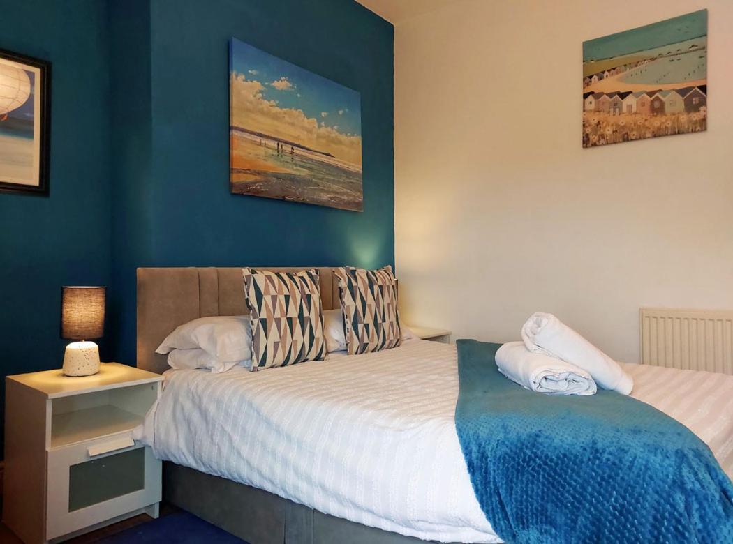 Salt Marsh Apartment Tywyn Bagian luar foto