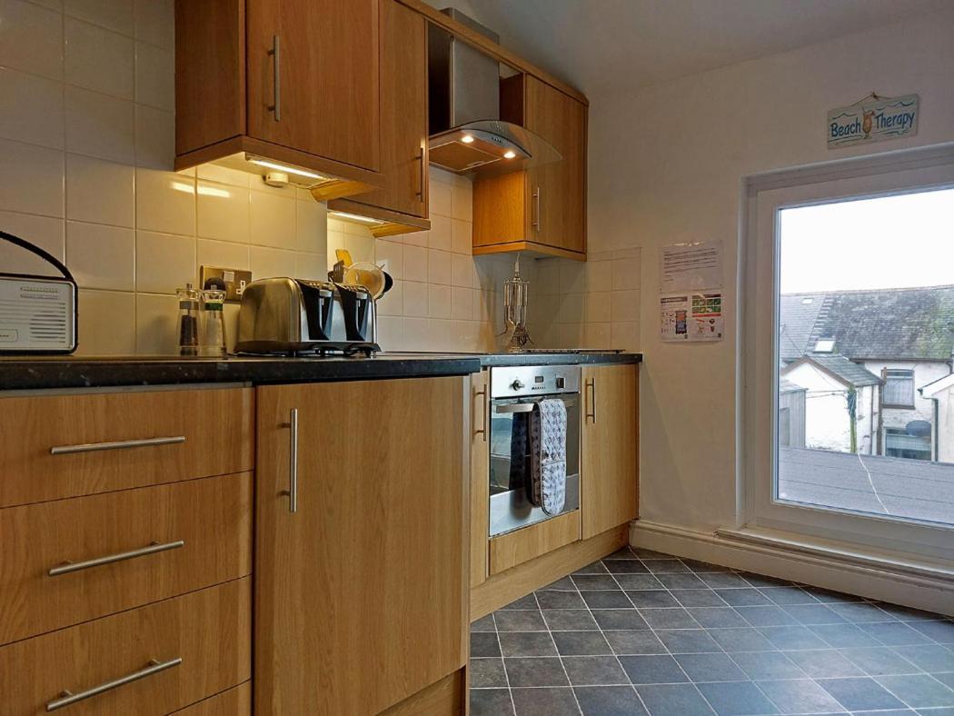 Salt Marsh Apartment Tywyn Bagian luar foto