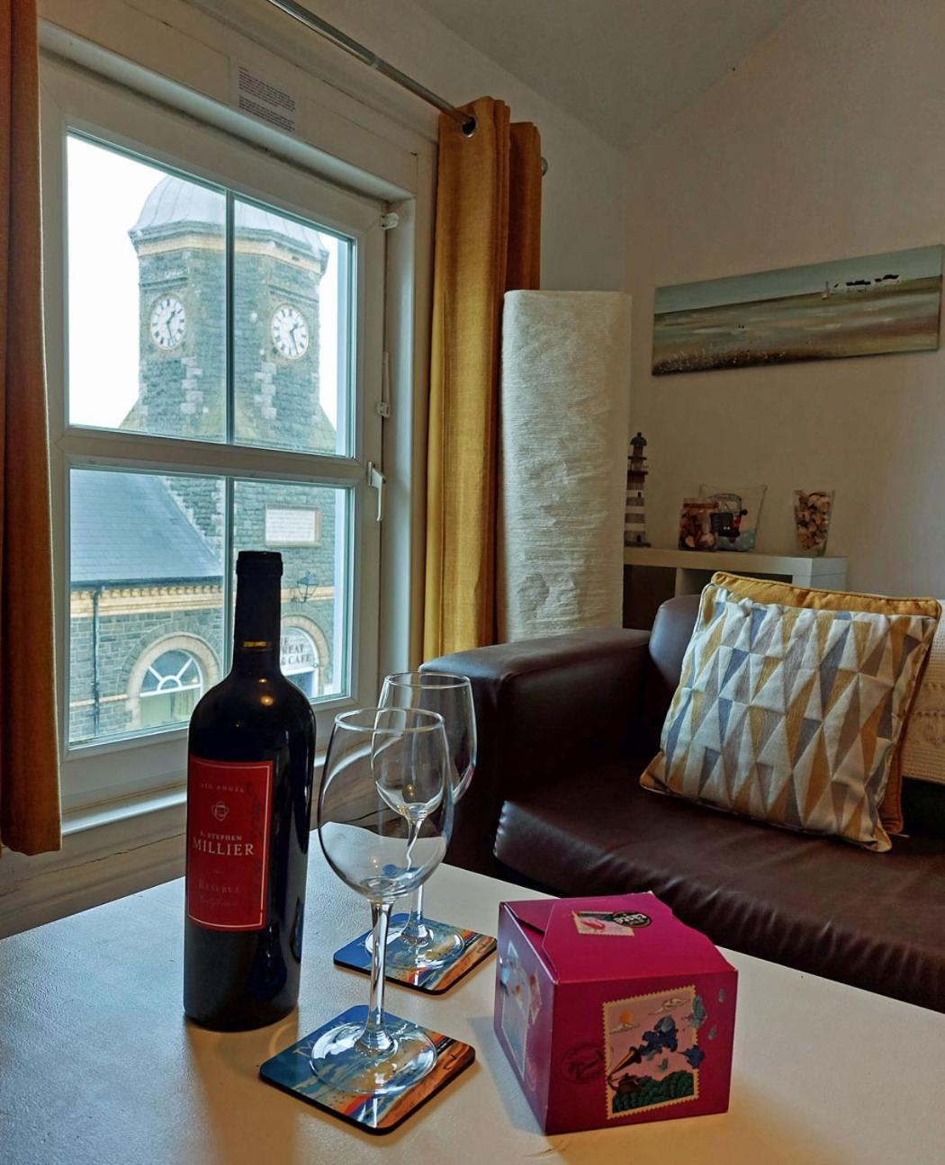Salt Marsh Apartment Tywyn Bagian luar foto